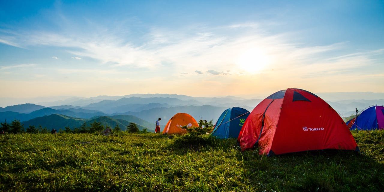 guardar-equipo-de-acampada-en-tu-trastero-de-alquiler Cómo Almacenar Equipo de Montaña y de Acampada en tu Trastero de Alquiler en Madrid