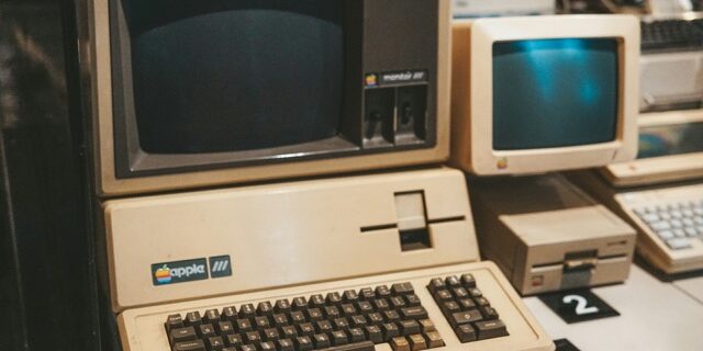 Equipo informático antiguo